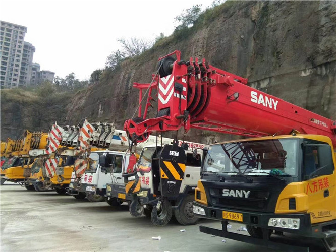 乌当区吊车出租按什么计费？台班费、单次费、里程费怎么算？